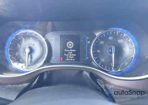 2020 Chrysler Voyager Lxi из США, поврежденный, VIN 2C4RC1DGXLR198575